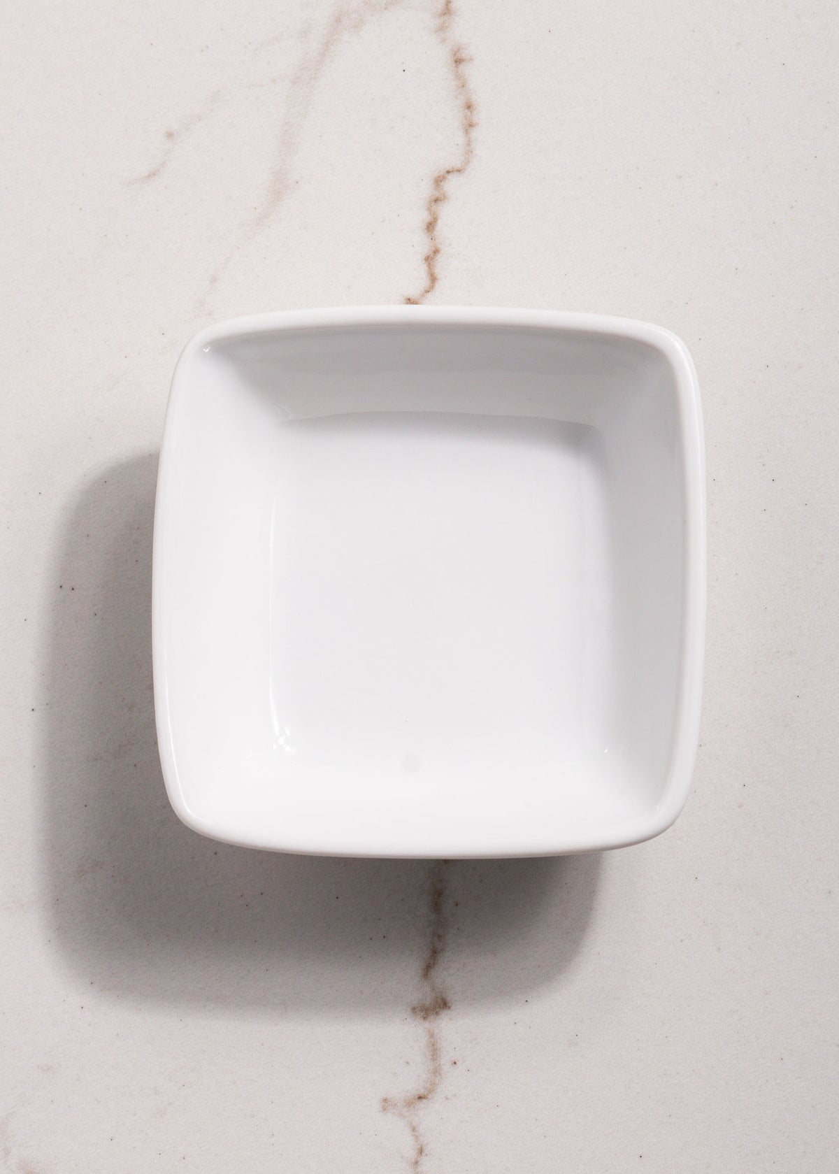 Plato cuadrado hondo de porcelana blanco Raz 40 ml — imagen de producto, vista 4