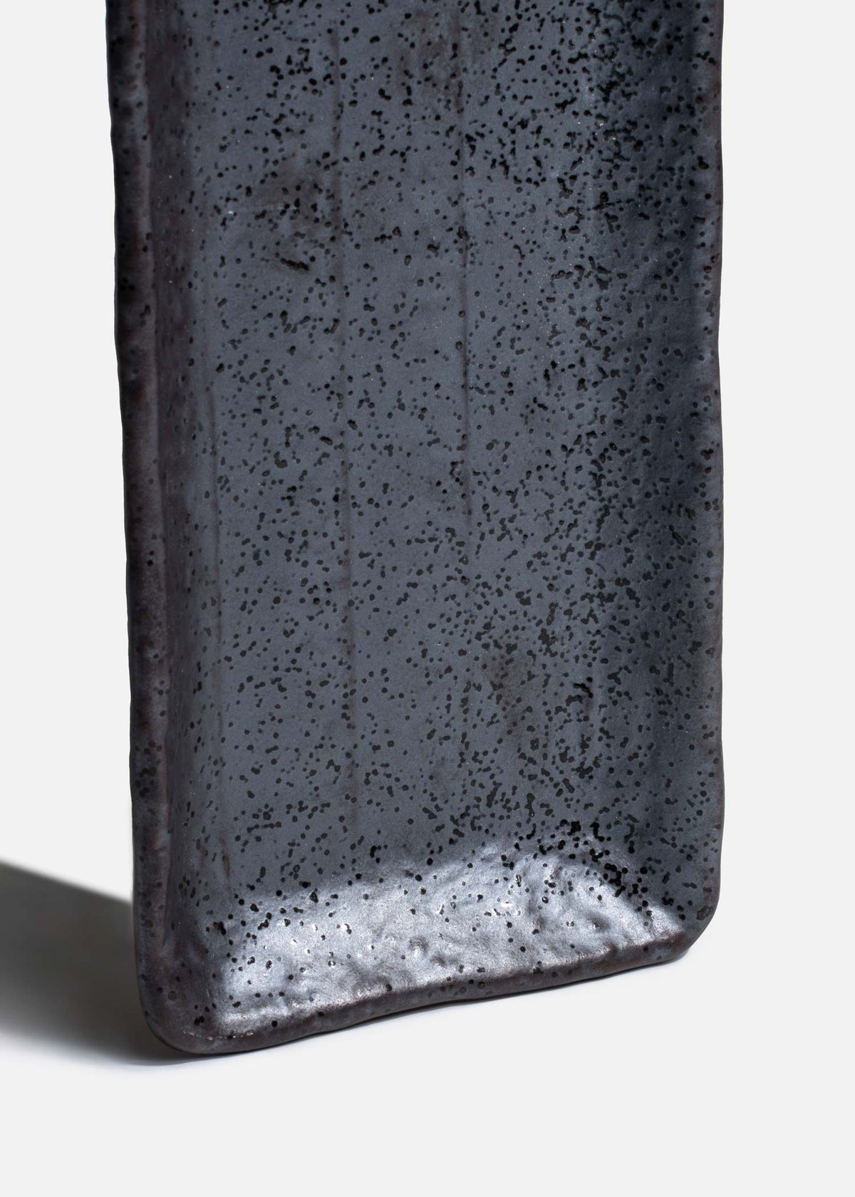 Plato rectangular de porcelana gris Nanban 26x8.5 cm — imagen de producto, vista 3