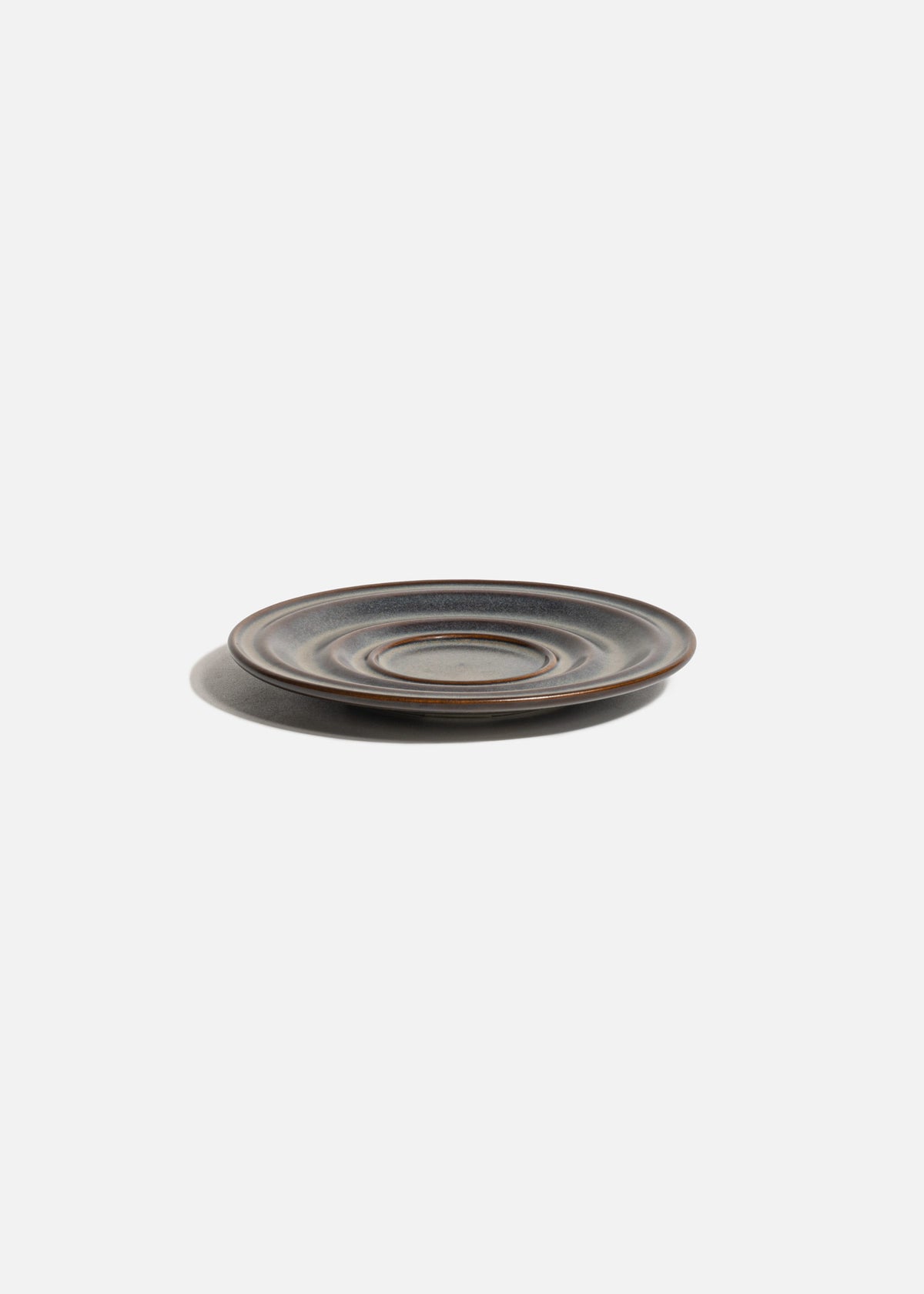 Plato para taza de porcelana verde con bordes marrón Gloire Kaff Ø 17 cm — imagen de producto