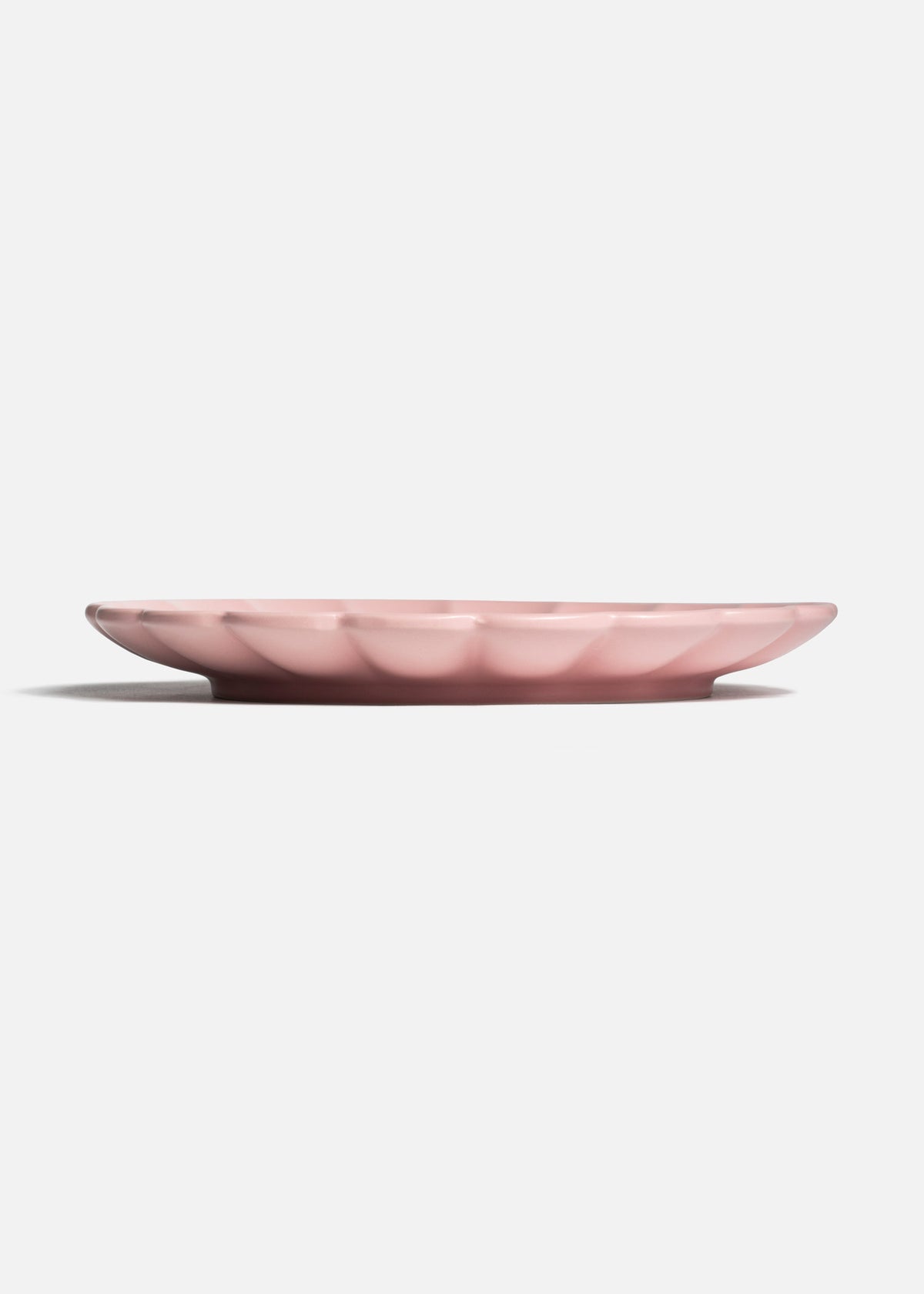 Plato trinche de cerámica premium rosa mate Pétalo Ø 26.5 cm — imagen de producto