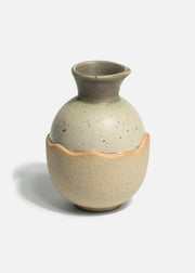 Jarra de sake de porcelana gris Shokki 370 ml — imagen de producto