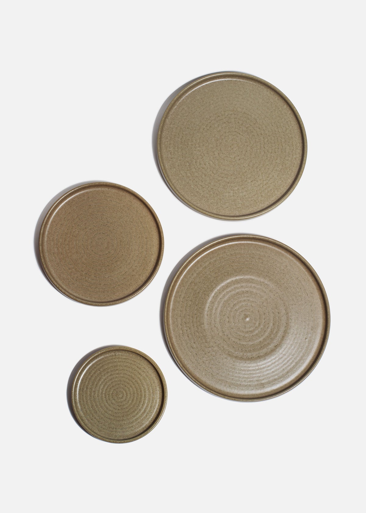 Platos de porcelana verde mate Adelfa Ripple — imagen de producto
