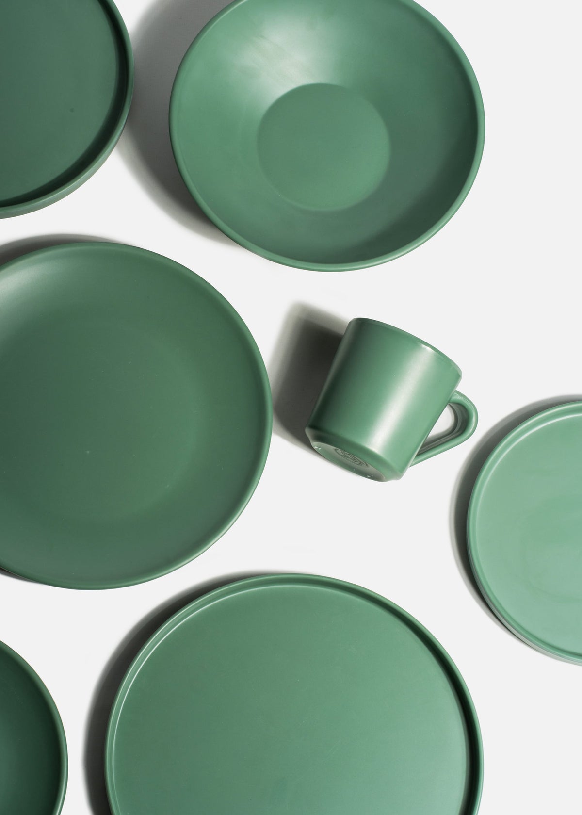 Platos trinche de melamina verde olivo — imagen de producto