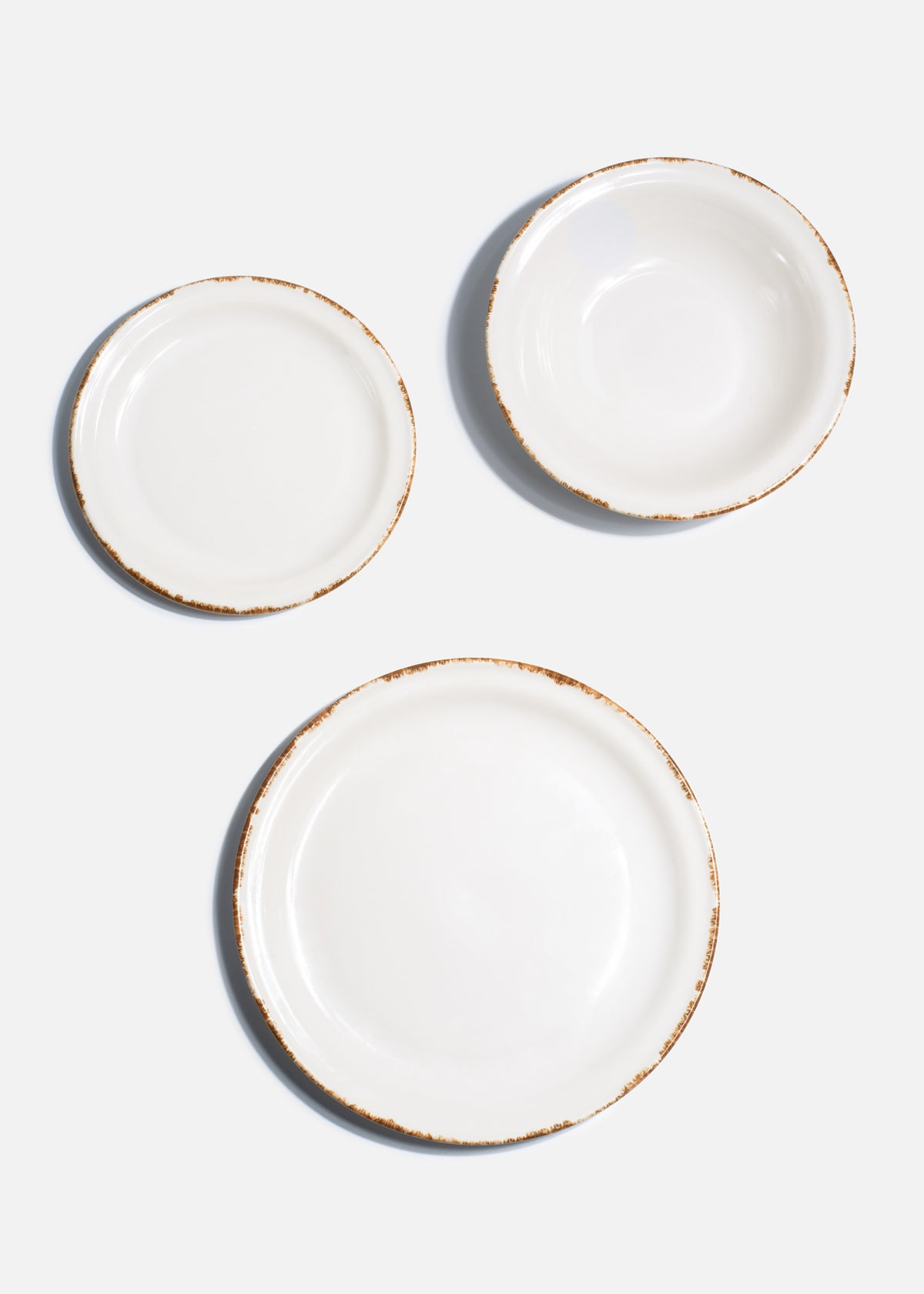 Platos trinche de cerámica blanco borde café Apolo — imagen de producto