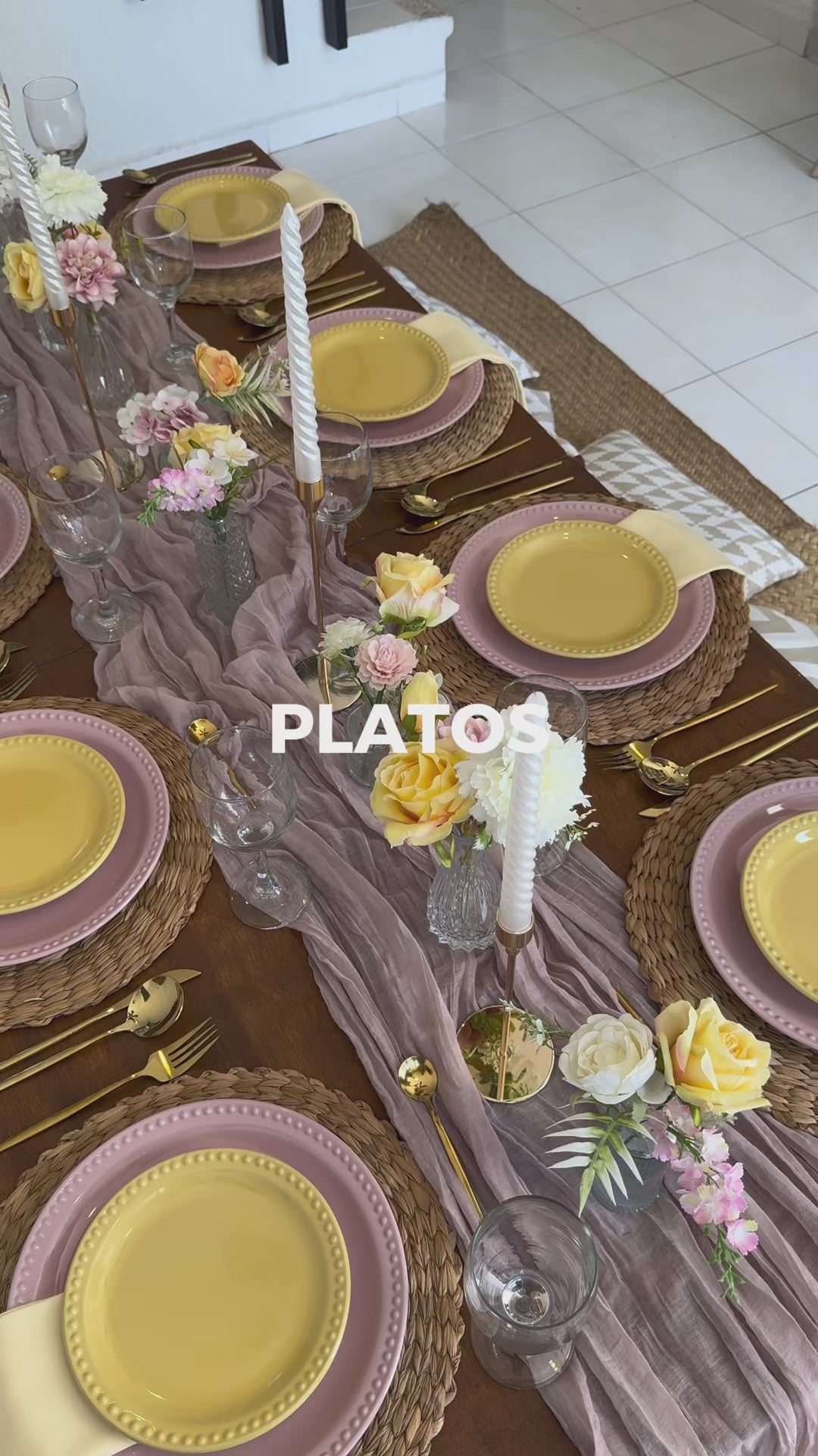 Cargar vídeo: Plato trinche de cerámica rojo Monet Ø 27 cm — video de producto