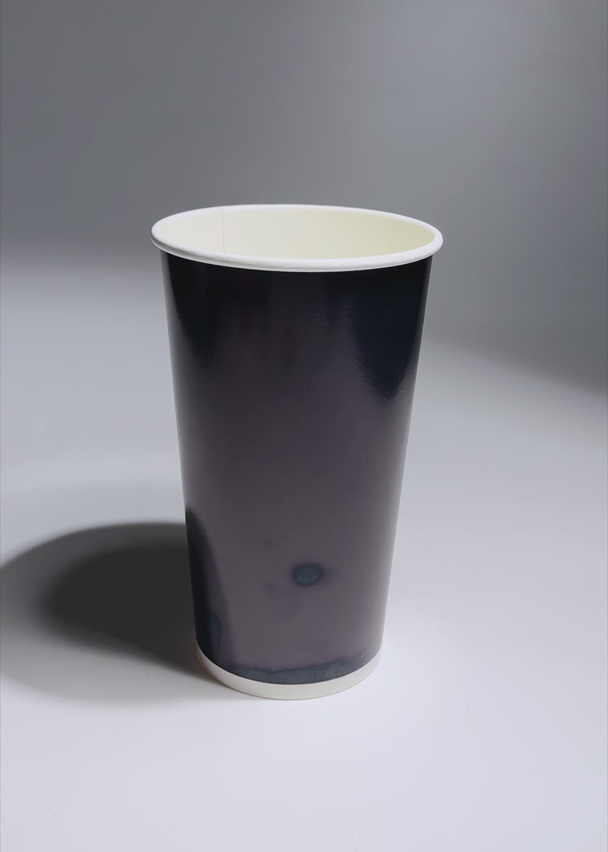 Cargar vídeo: Vaso de papel para bebida frÃ­a azul 44 oz