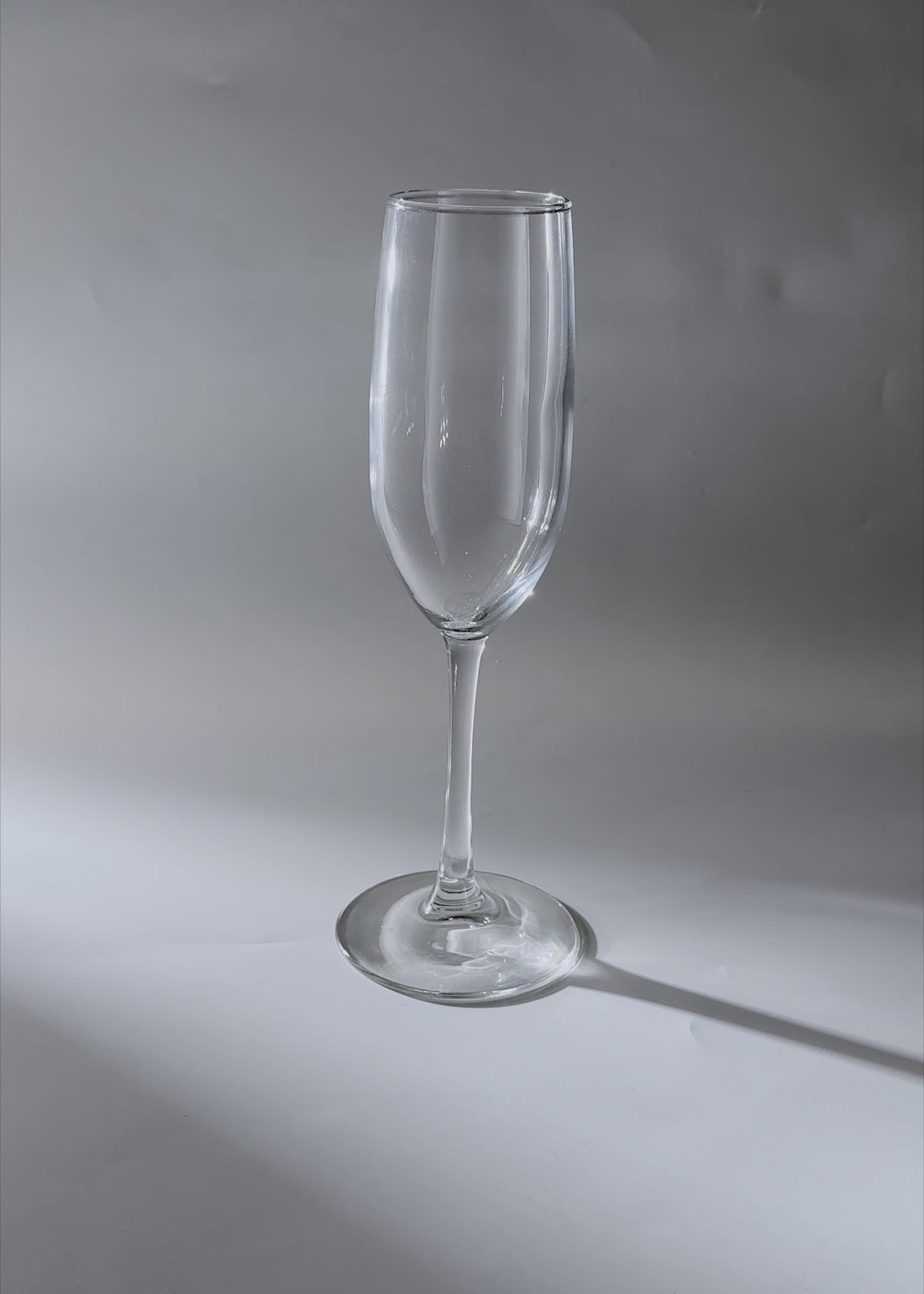 Cargar vídeo: Copa flauta de cristal transparente de 237 ml