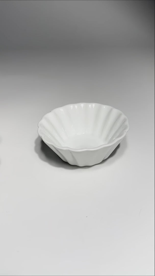Cargar vídeo: video detalles ramekin porcelana blanco maha
