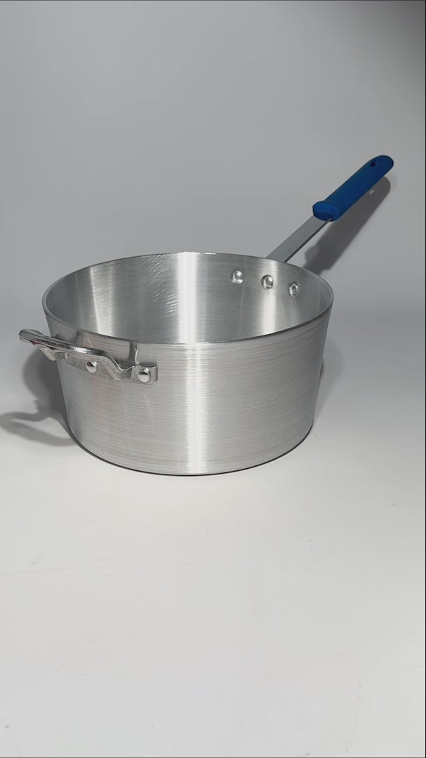 Cargar vídeo: video detalles cazo de aluminio maha