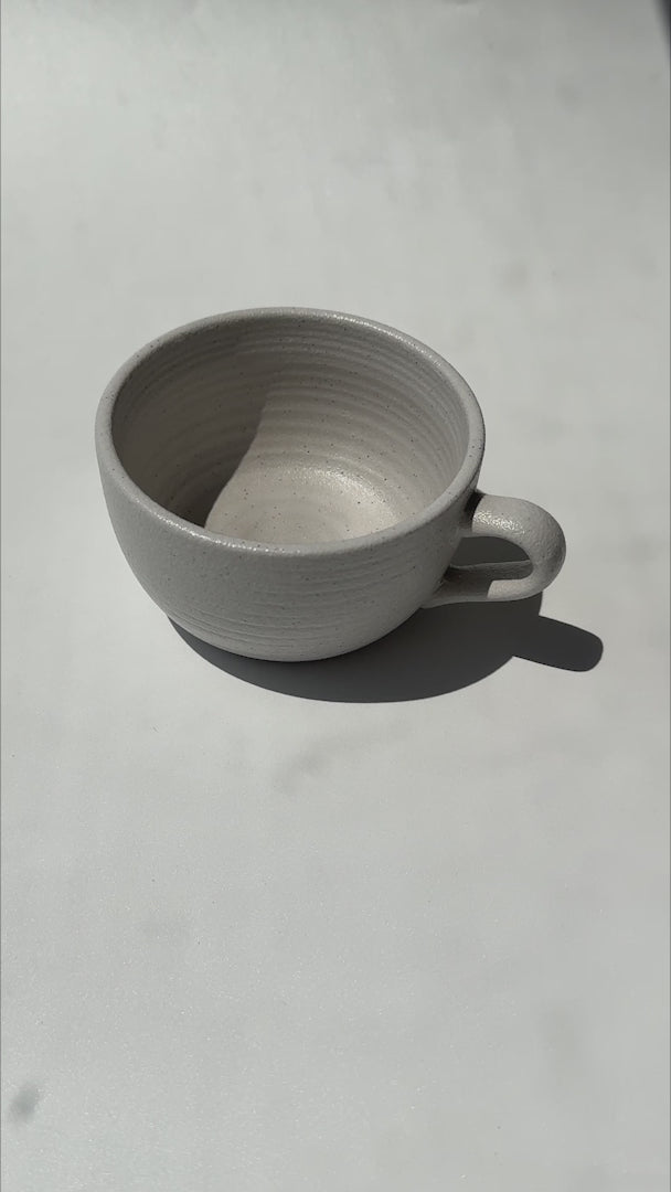 Video de taza para café de porcelana Liora Ripple 205 ml