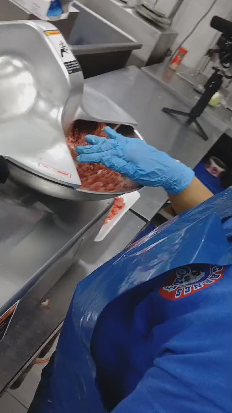 Cargar vídeo: Procesadora de alimentos de acero inoxidable plata 10 kg — video de producto