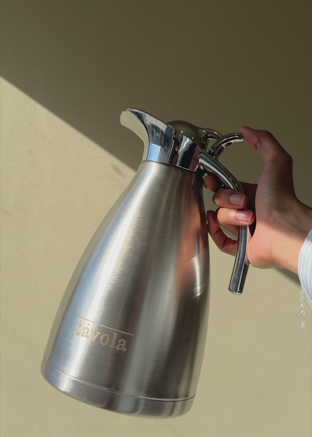 Cargar vídeo: Jarra cafetera térmica de acero inoxidable plata Luxury 2, 1.5 L
