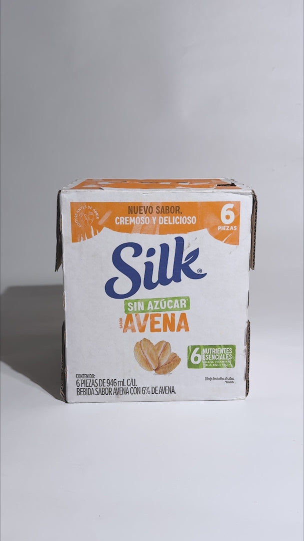 Cargar vídeo: Video de bebida vegetal de avena sin azúcar Silk 946 ml