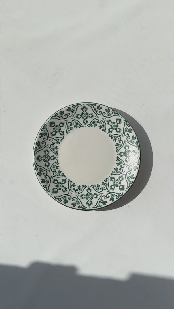 Cargar vídeo: Video del plato Regina de cerámica Talavera Verde Ø 19 cm