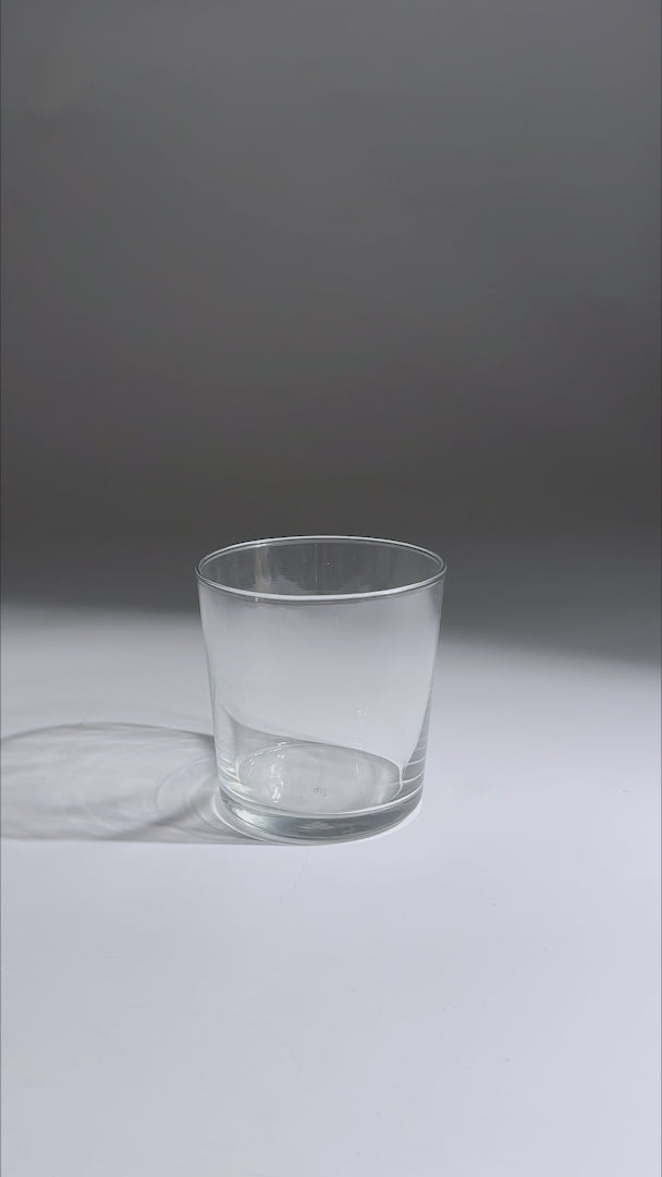 Video del cuerpo liso y base gruesa del vaso Sidra Beverage 385 ml