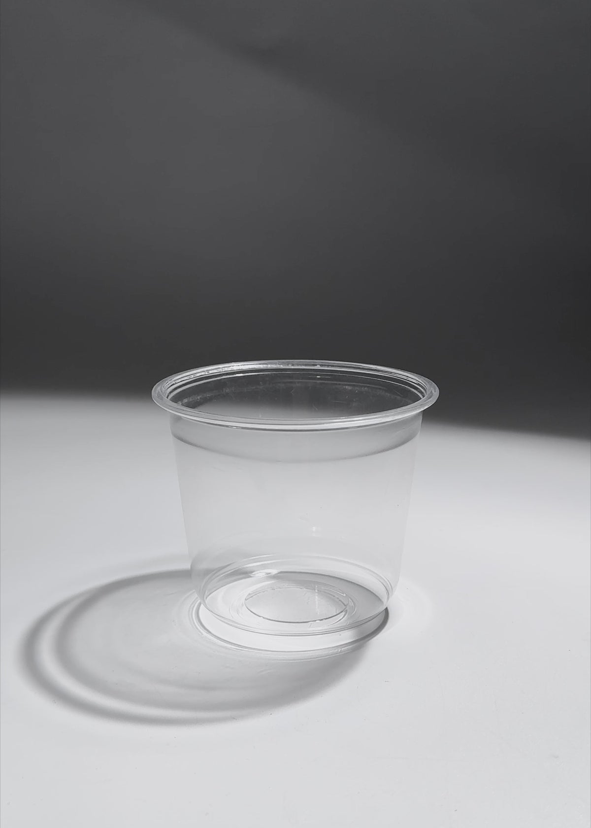 Cargar vídeo: Video de Vaso de polietileno transparente U Pet 12 oz para cafeterias, restaurantes, juguerias, neverias, delivery y eventos