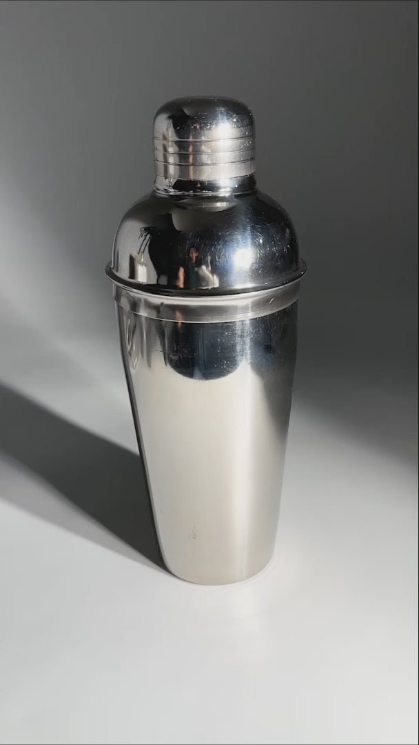 video detalles coctelera acero maha