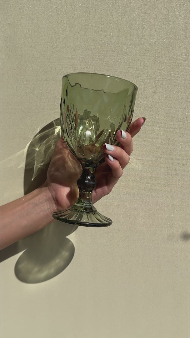 video detalles copas de colores maha