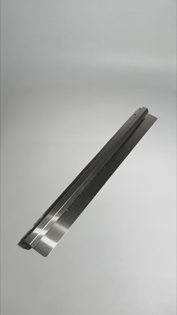 Cargar vídeo: Porta comandas de acero inoxidable plata 60.2 cm — video de producto