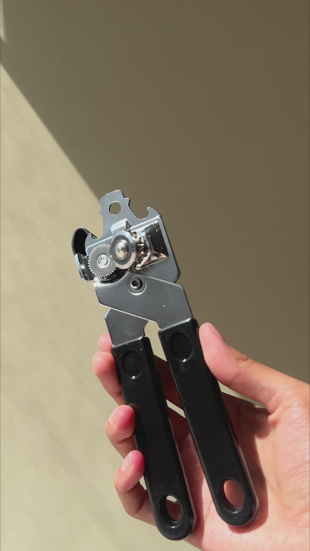 Abrelatas manual compacto de acero inoxidable de uso fácil y resistente para cocina 18 cm — video de producto