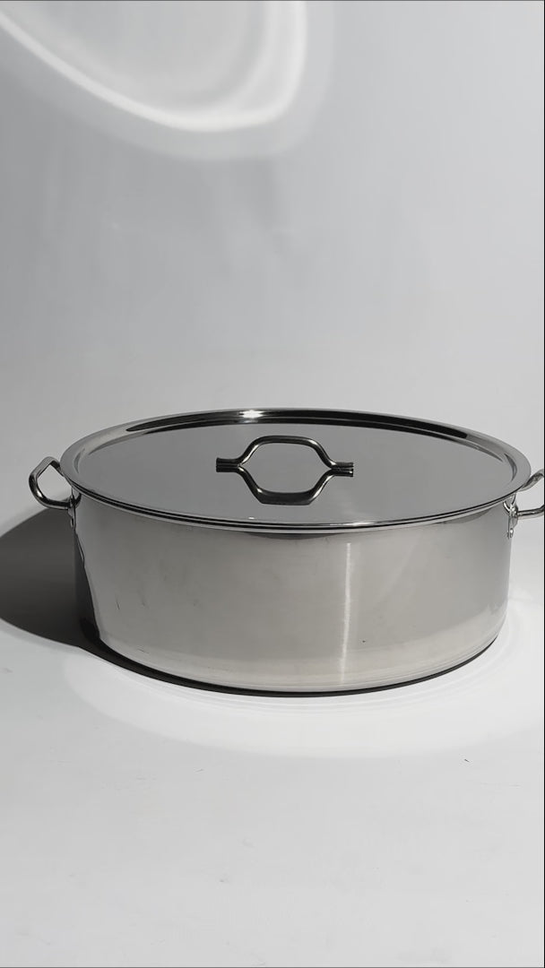 Budinera de acero inoxidable plata 201 con tapa 31 L — video de producto