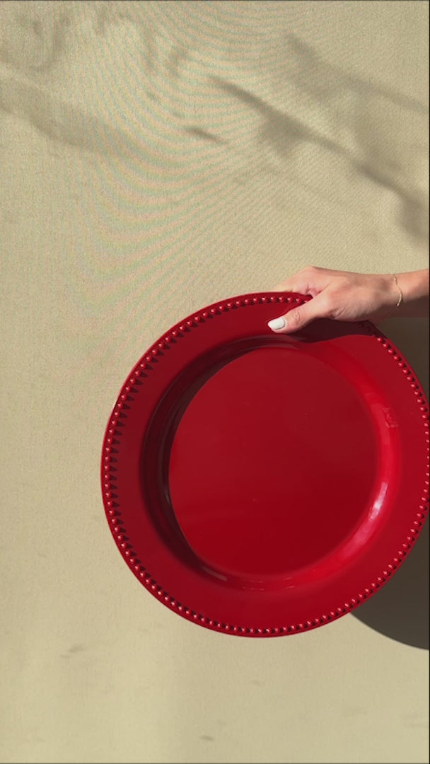 Cargar vídeo: video detalles plato base maha