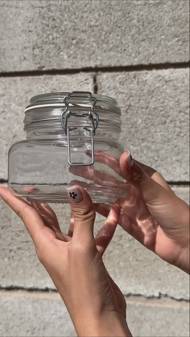 Cargar vídeo: video detalles especiero de vidrio maha