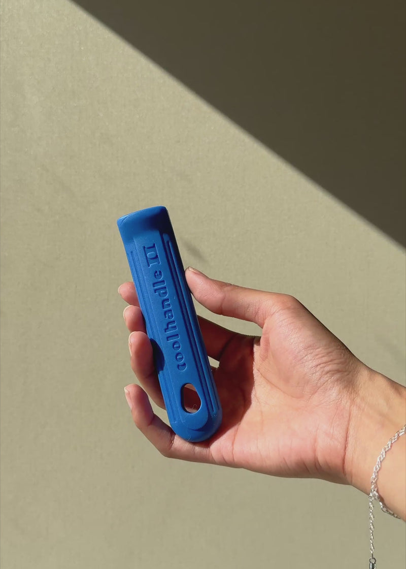 Mango de silicón azul grado alimentico para sartén de 10" y 12"