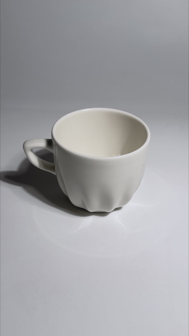 Cargar vídeo: Taza para café de porcelana vitrificada Raw 375 ml — video de producto