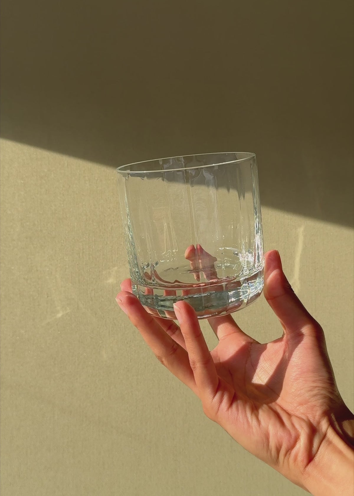 Cargar vídeo: Vaso Double Old Fashioned Radius de vidrio de 355 ml
