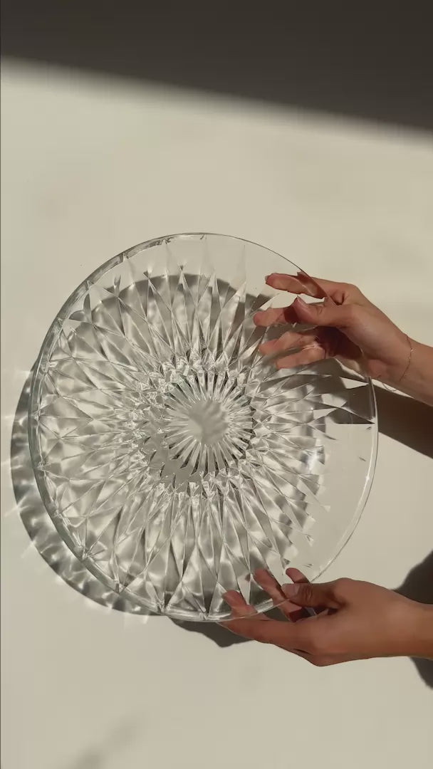 Cargar vídeo: video detalles plato base maha