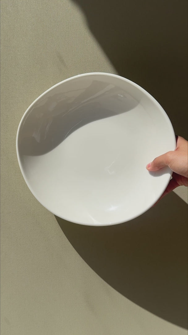 Video del tazón bajo de porcelana blanco Vago de 750 ml