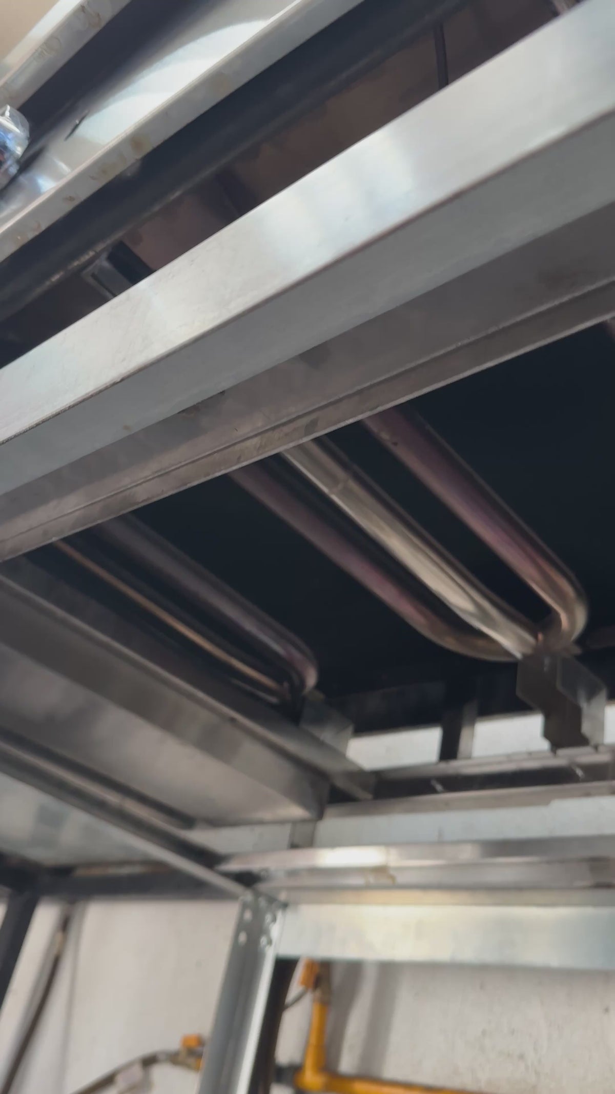 Cargar vídeo: Plancha de acero inoxidable NSF de gas 36", 3 quemadores 69,000 BTU, con placa de acero rolado en frío. Premium (Base por separado) — video de producto