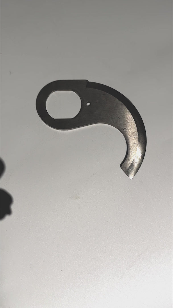 video detalles cuchilla de acero inoxidable maha