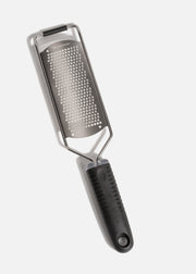 Rallador zester de queso cuchilla fina de acero inoxidable plata con mango negro de uso rudo 31x6.5 cm — imagen de producto