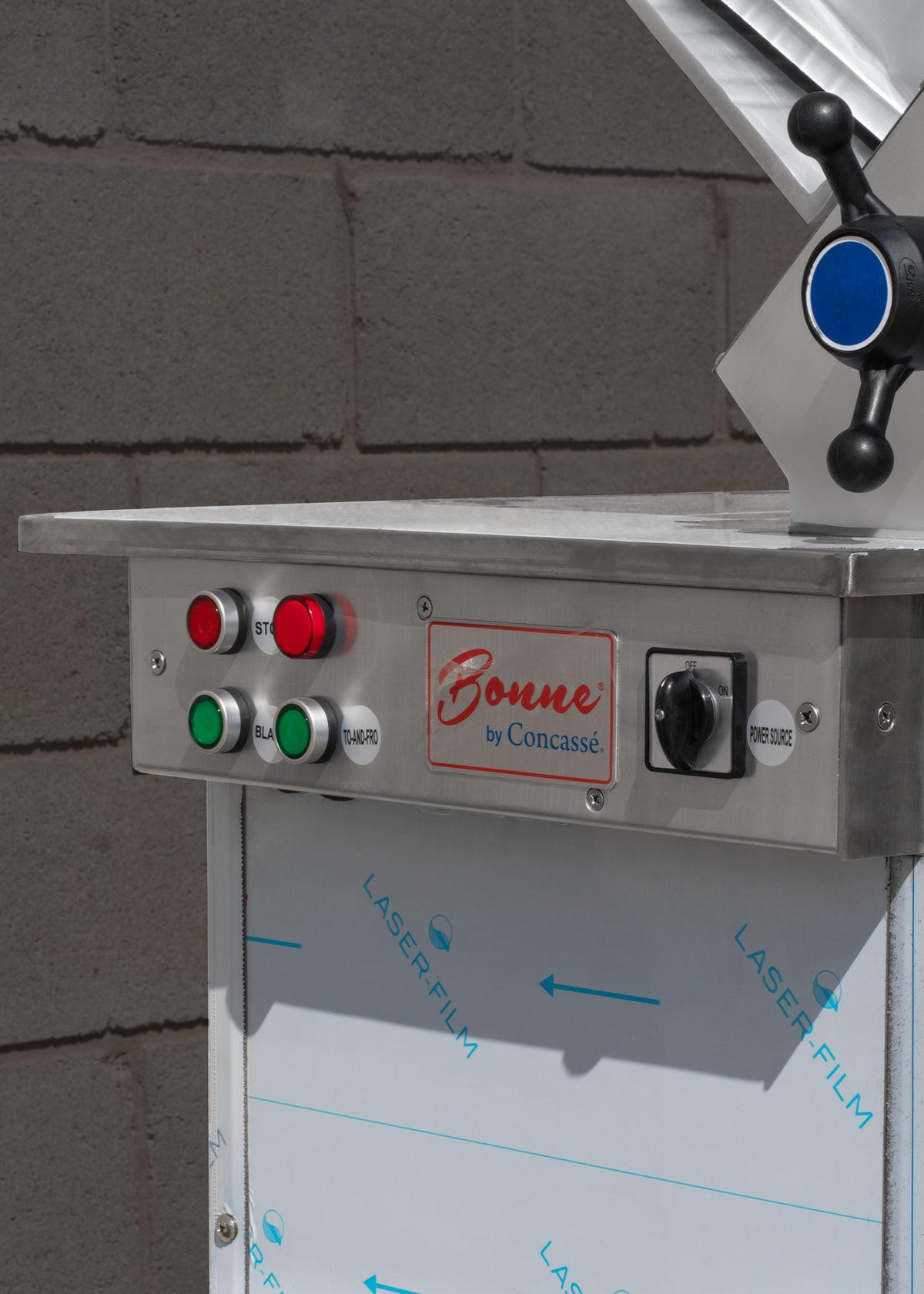 Rebanadora de carnes de aluminio adonizado plata con cuchilla de acero inoxidable de 350 mm automática — imagen de producto
