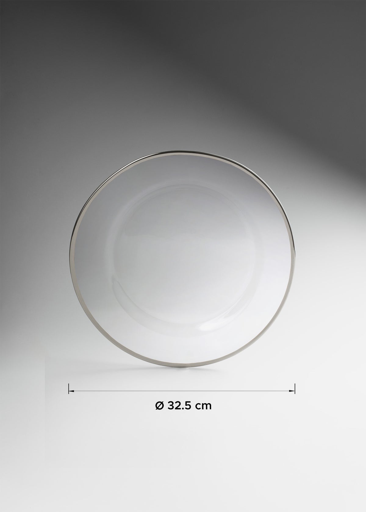 tamaño bajo plato plateado maha
