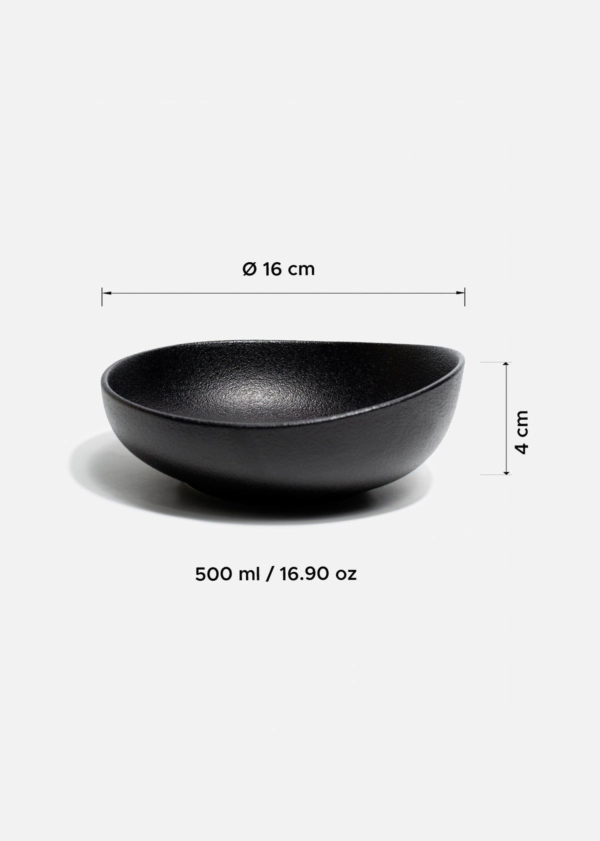 Platos hondos de porcelana negro Vantablack — imagen de producto