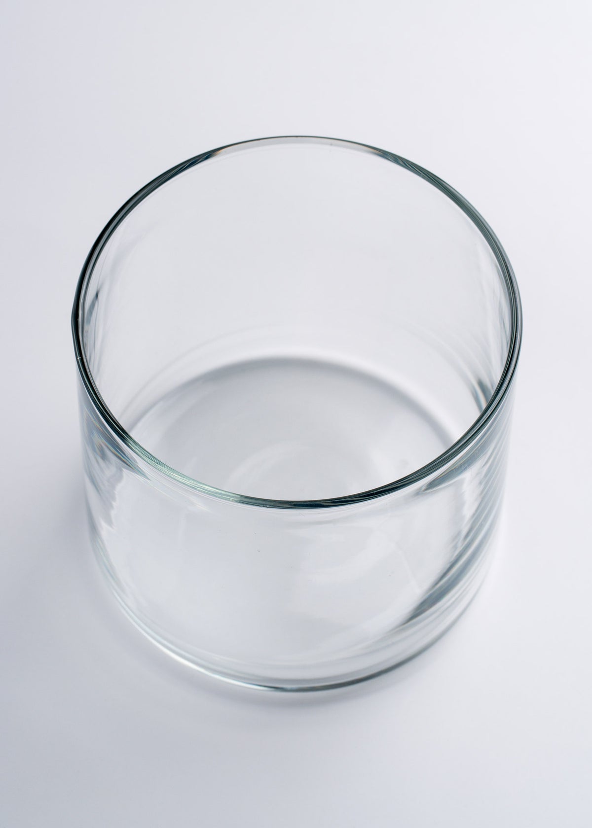 Vaso para vela de vidrio transparente Round O.F 610 ml — imagen de producto, vista 3