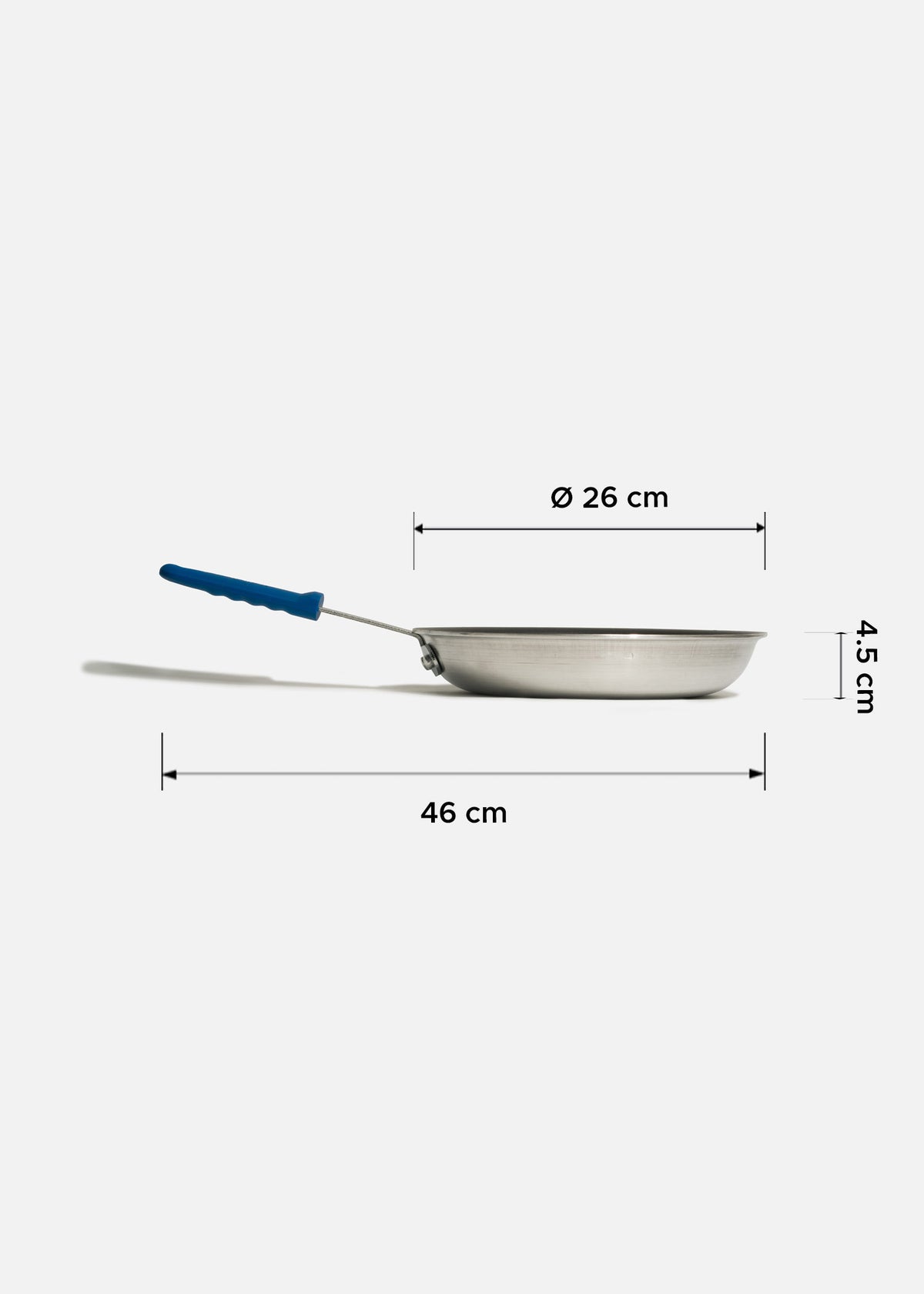 Sartén de aluminio grado alimenticio plateado triple fuerte mango azul NSF. Largo 46 cm, ancho 3 cm, alto 4.5 cm, Ø 10" (26 cm) — imagen de producto