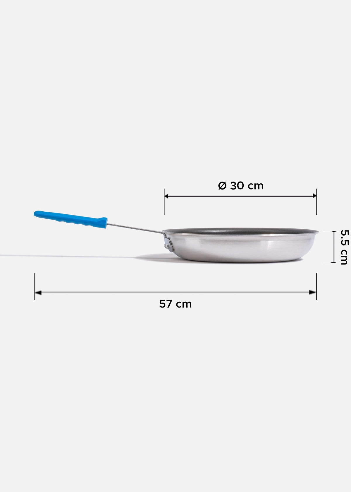 Sartén de aluminio plata grado alimenticio triple fuerte NSF. Largo 57 cm, alto 5.5 cm, Ø 12" (30 cm) — imagen de producto