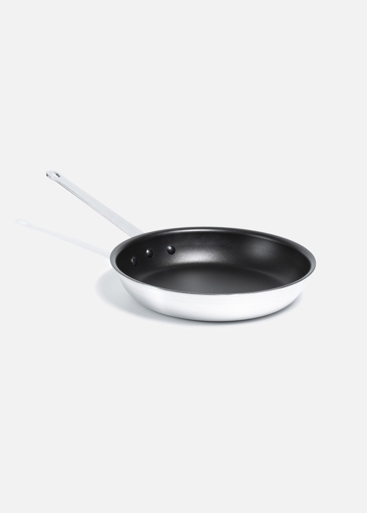 Sartén antiadherente profesional de aluminio plata con negro para cocción y preparación de alimentos Cook Easy. Largo 45 cm (18"), alto 5 cm (2"), Ø 27 cm (11") — imagen de producto