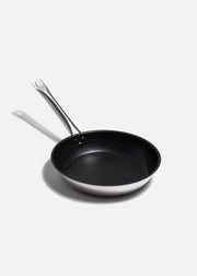 Sartén antiadherente premium de acero inoxidable plata con negro para cocción y preparación de alimentos Onyx Chef. Largo 53.7 cm (21"), alto 5.6 cm (2"), Ø 28 cm (11") — imagen de producto