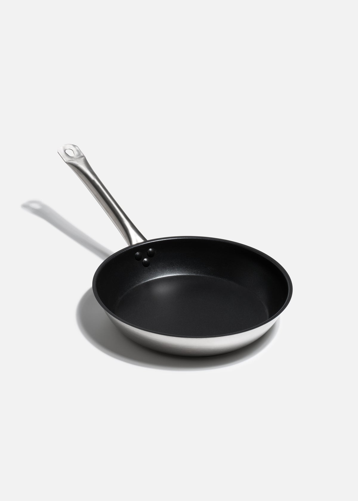 Sartén antiadherente premium de acero inoxidable plata con negro para cocción y preparación de alimentos Onyx Chef. Largo 53.7 cm (21"), alto 5.6 cm (2"), Ø 28 cm (11") — imagen de producto