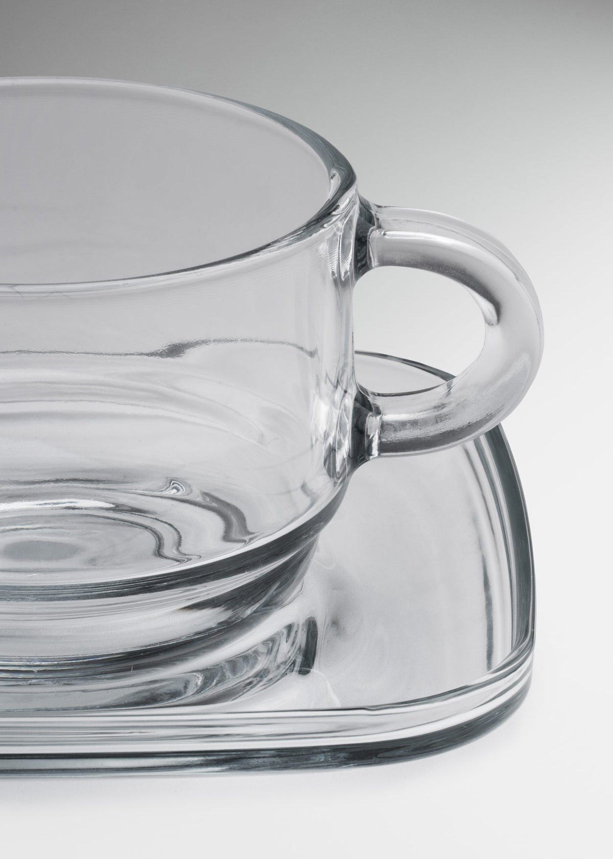 Taza para café de vidrio transparente con plato cuadrado Cozy 270 ml — imagen de producto