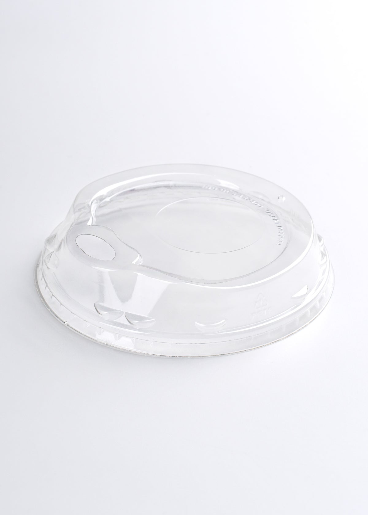 Tapas de plástico PET transparentes Easy Drink para vasos de 9, 12, 16, 20 oz — imagen de producto, vista 3