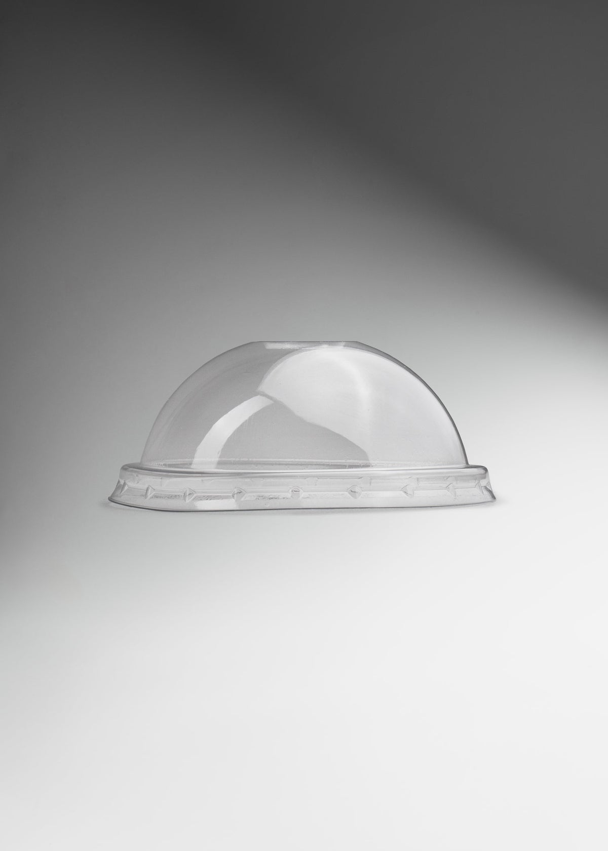 Tapa domo de pet transparente sin perforación para contenedores de 4 oz 7.3 cm — imagen de producto
