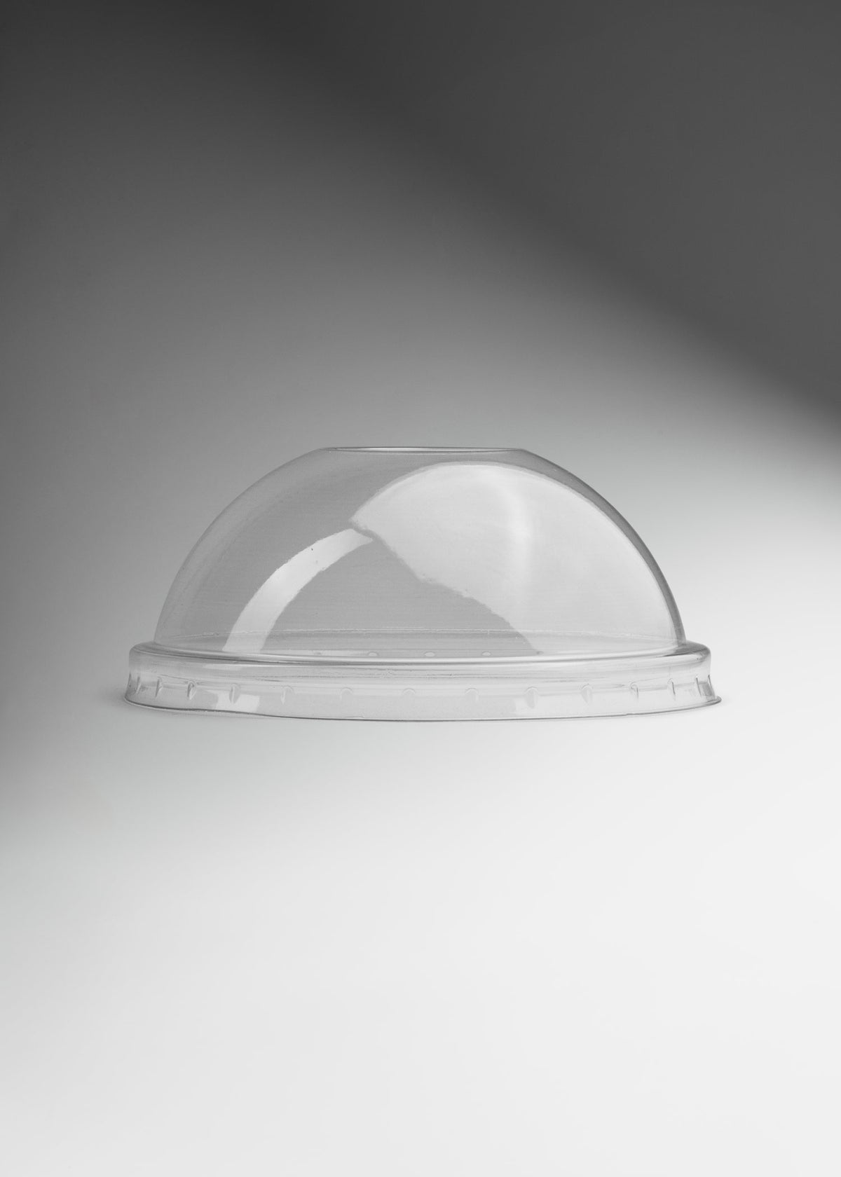 Tapa domo de pet transparente sin perforación para contenedores de 6 y 8 oz 9.5 cm — imagen de producto