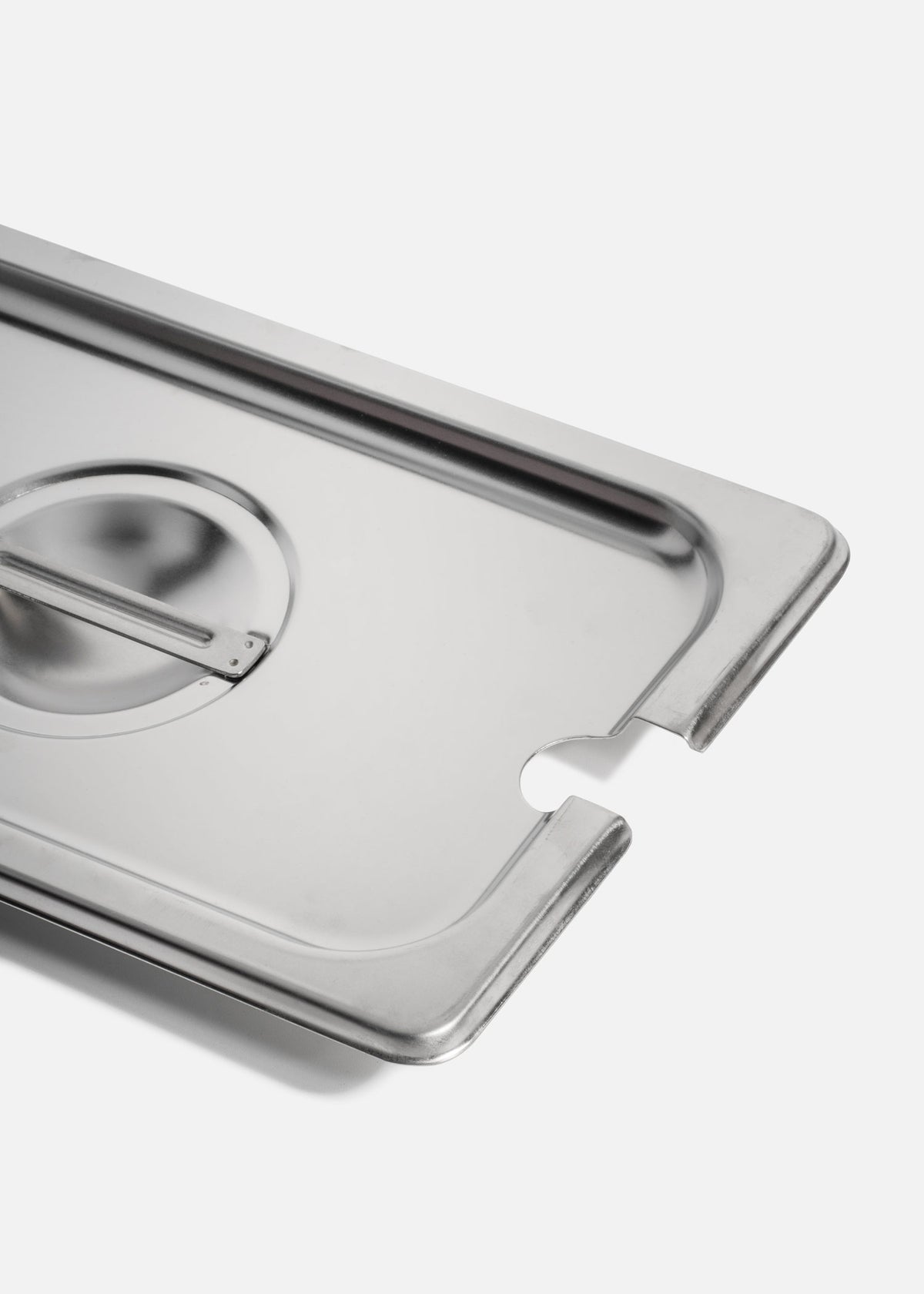 Tapa para inserto cuarto de acero inoxidable plata ranurado para cucharon — imagen de producto