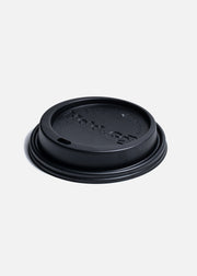 Tapa domo de plástico negro Hold & Go para vasos de 8 oz. Premium — imagen de producto, vista 1